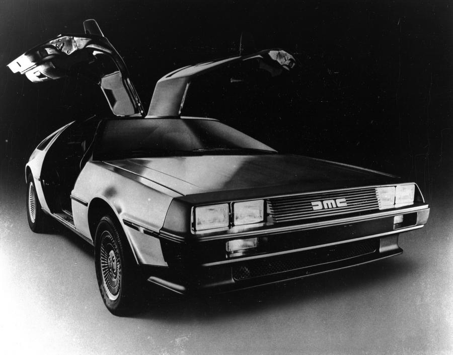  DeLorean DMC-12 1989 года  (фото 30 из 32)
